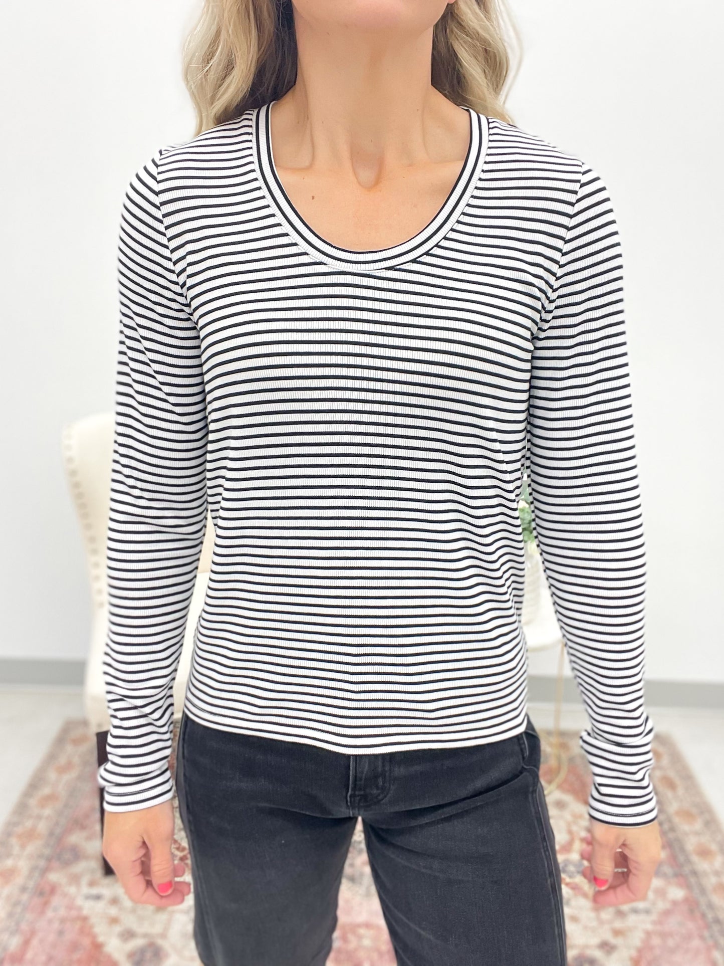 The Lauren Ribbed Top White Black Stripe