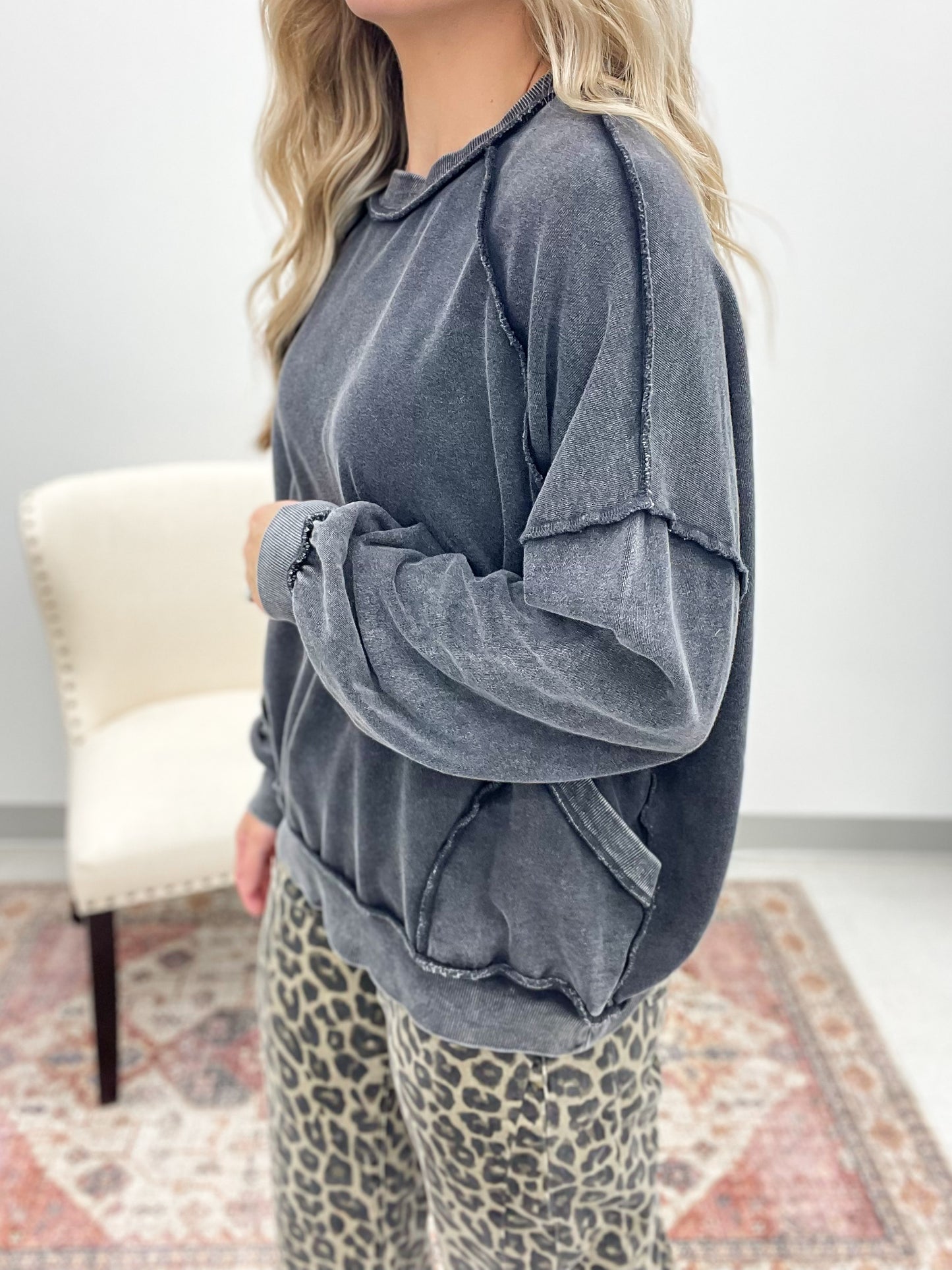 Never Distant Mineral Wash Pullover Black