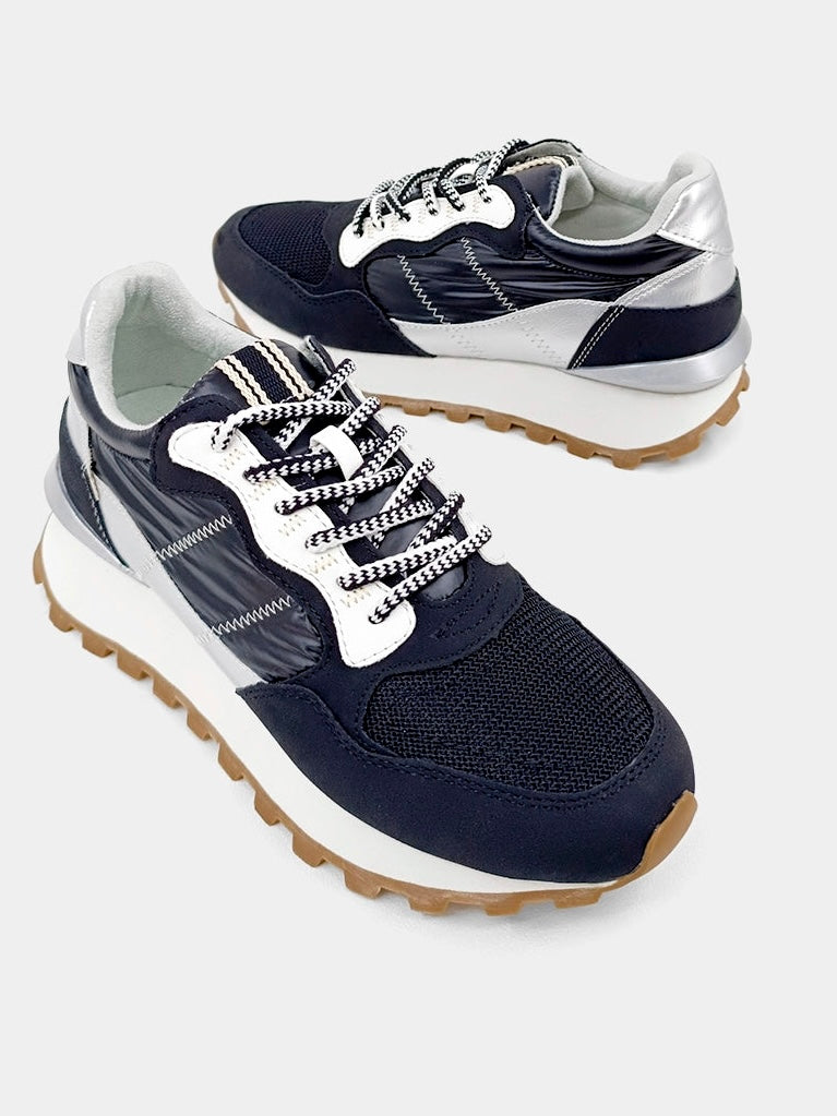 The Phoebe Black Sneakers