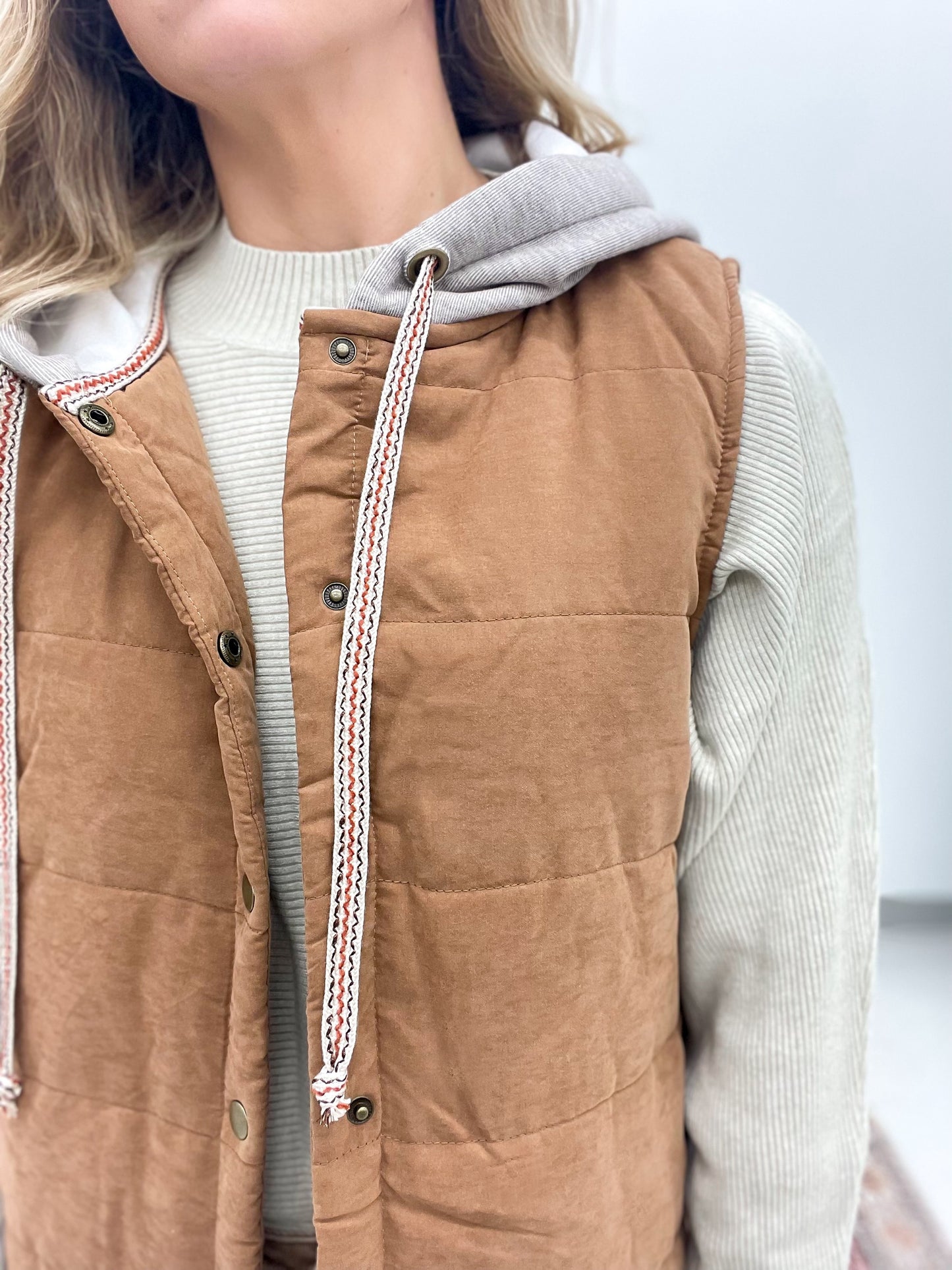 Miles Ahead Hooded Puffer Vest Rust