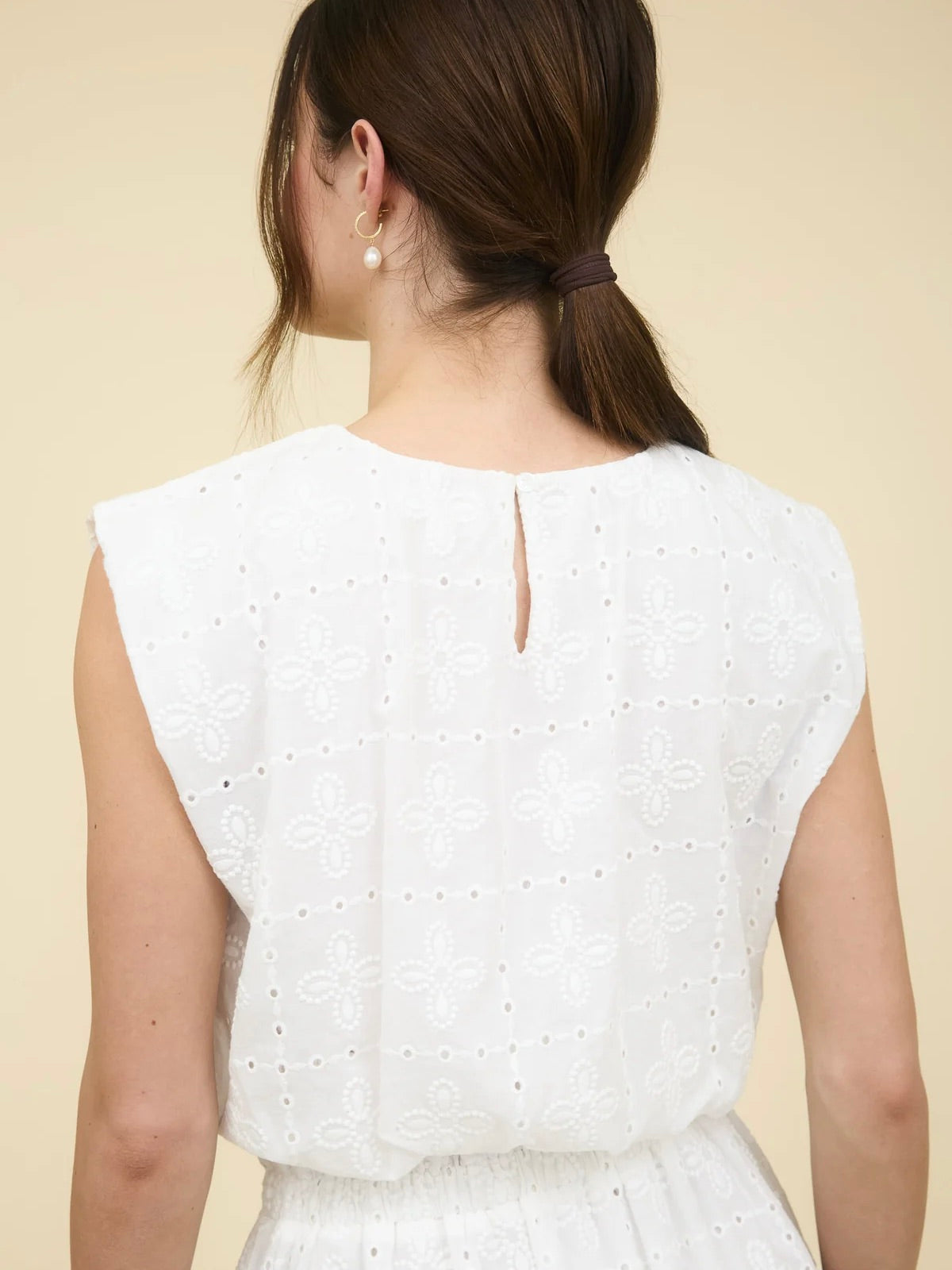 Evermore Eyelet Balloon Hem Blouse White