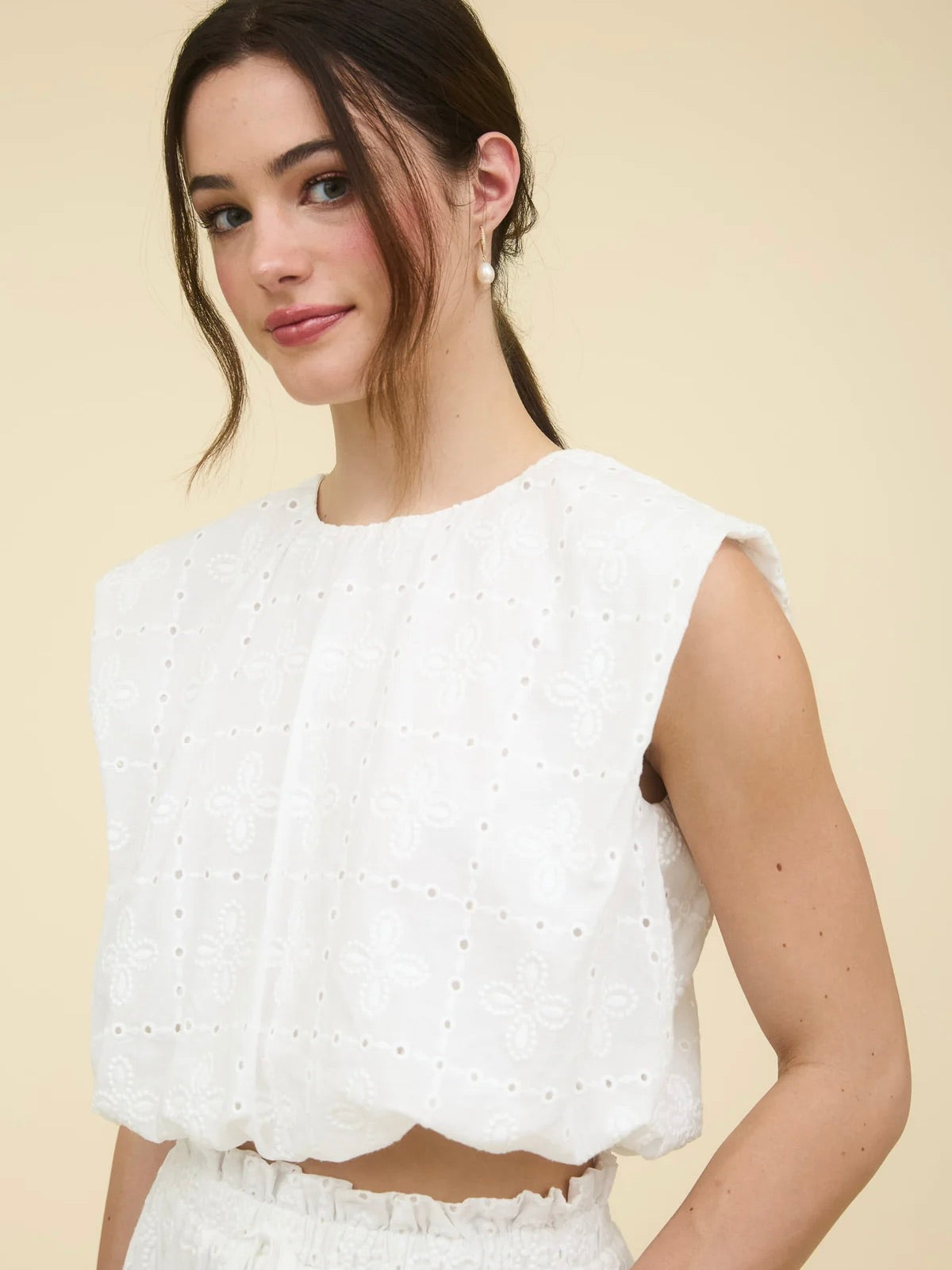 Evermore Eyelet Balloon Hem Blouse White