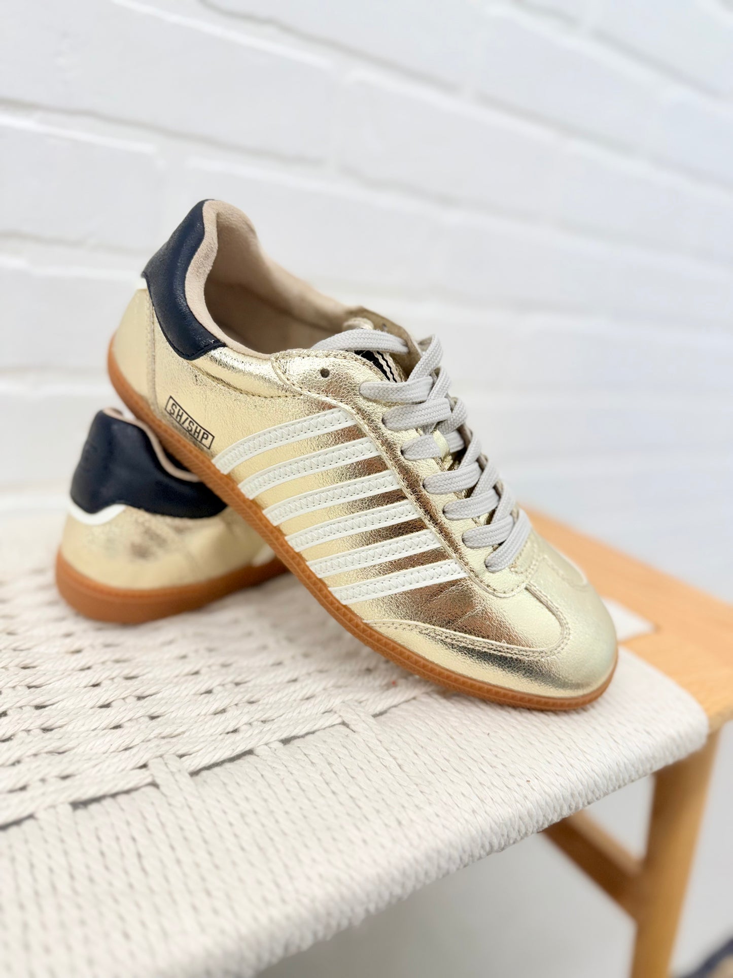 The Stevie Sneakers Gold