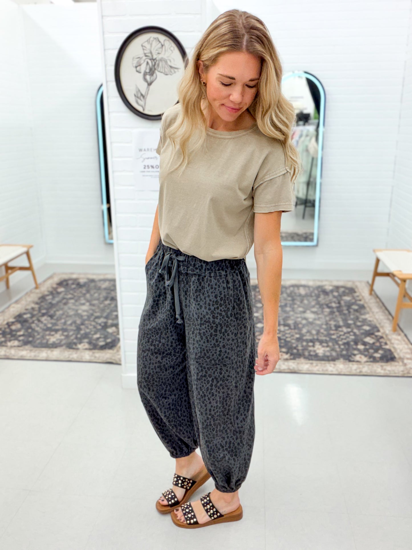 Best Side Leopard Print Terry Knit Pants Ash Gray
