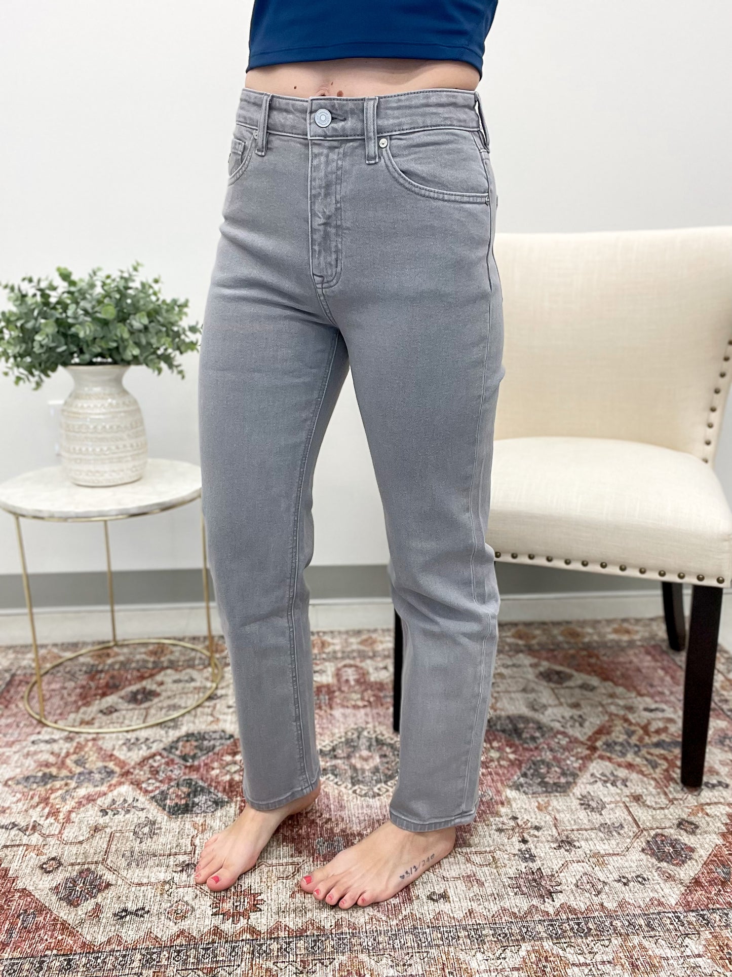 The Sedona Ultra High Rise 90's Straight Denim Gray 7/27