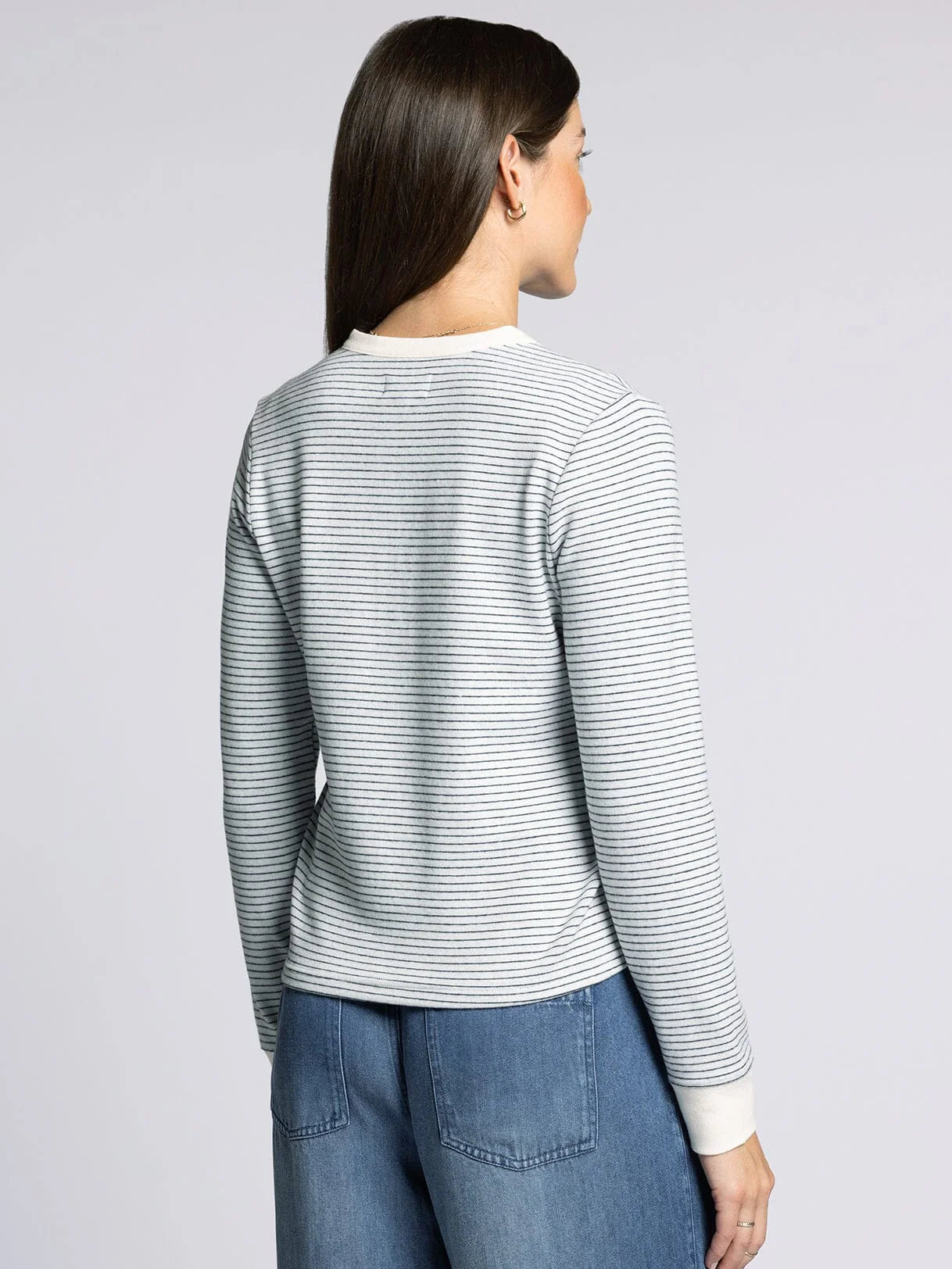 The Aeris Top White Navy