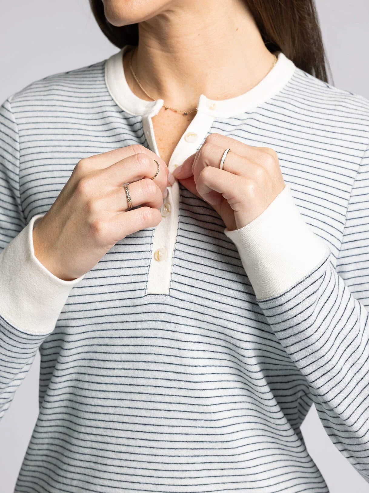 The Aeris Top White Navy
