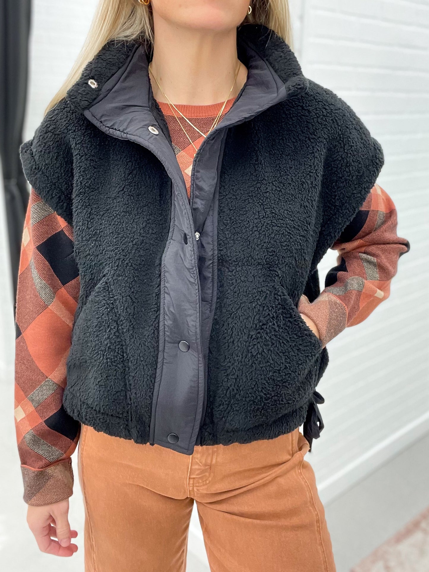 This Day Sherpa Vest Tie-Up Side Detail Black