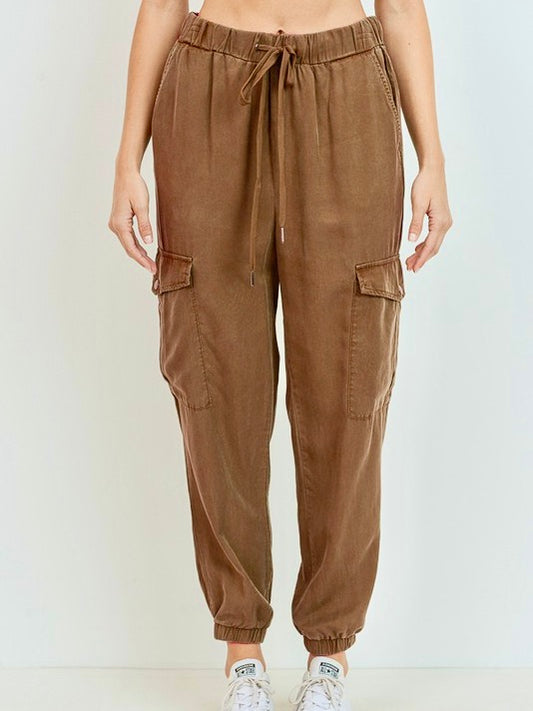 On Her Own Tencel Cargo Joggers Camel Extended
