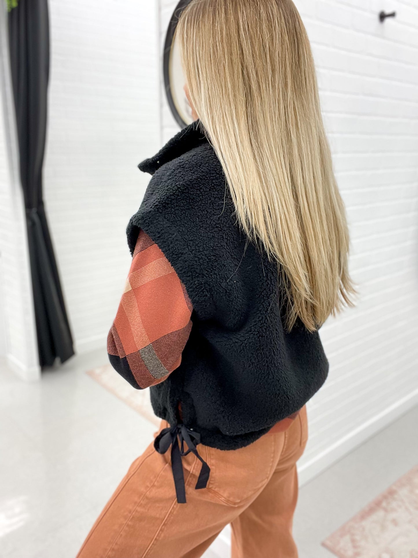 This Day Sherpa Vest Tie-Up Side Detail Black