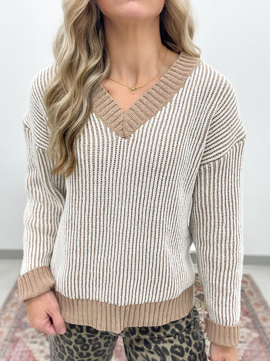 Quick Break Two Tone Chenille V-Neck Sweater Toffee