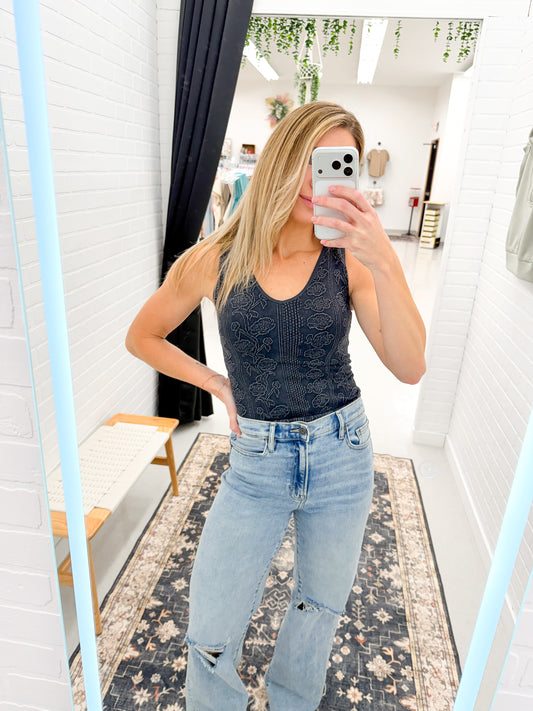 Stay True Floral V-Neck Seamless Tank Charcoal