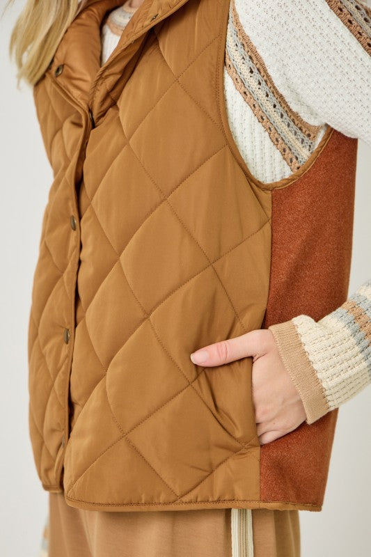 Time Tells Quilted Hooded Puffer Vest Spicy Latte