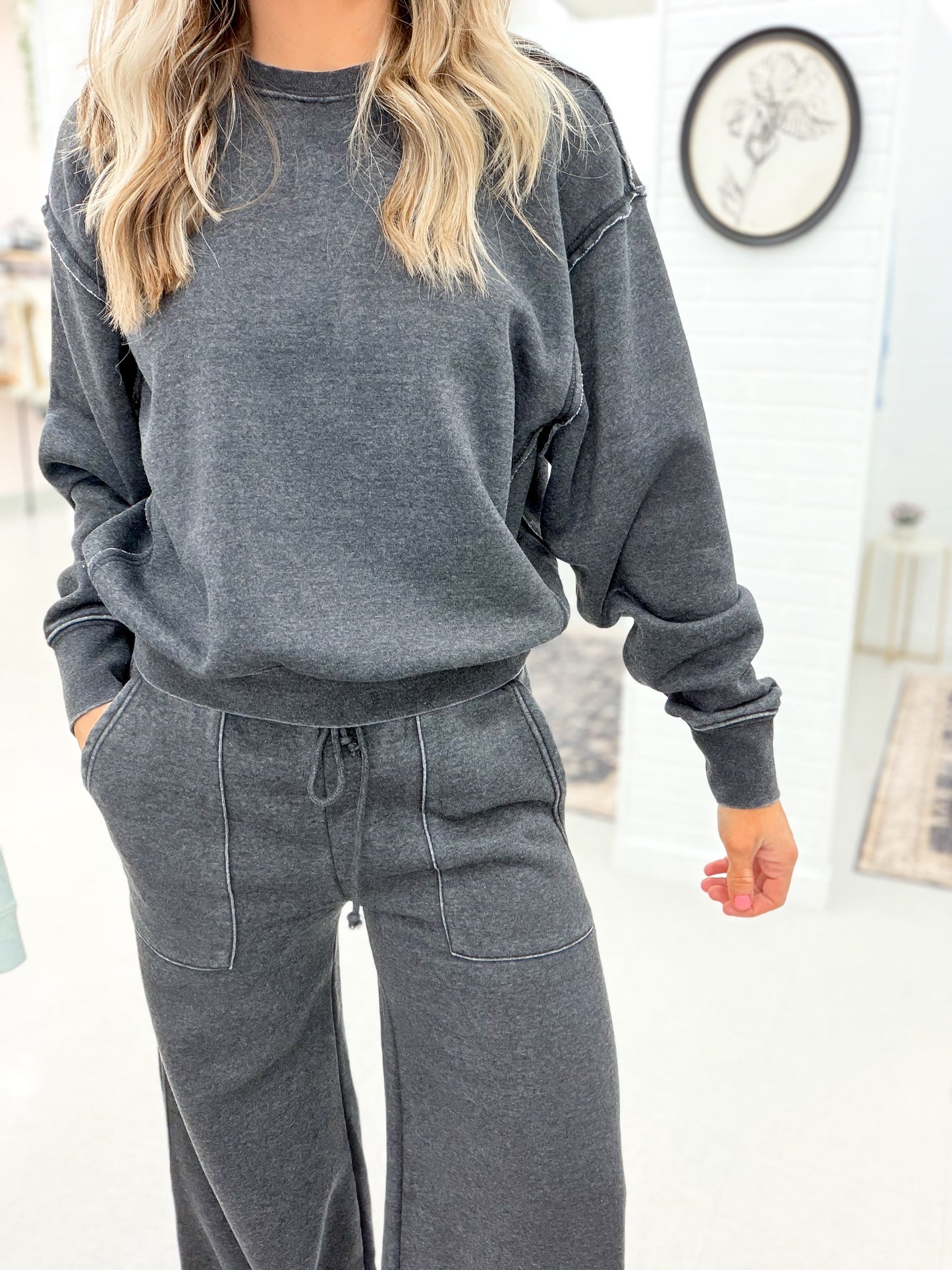 Time Tells Mineral Wash Sweatshirt And Wide Leg Pants Set Black