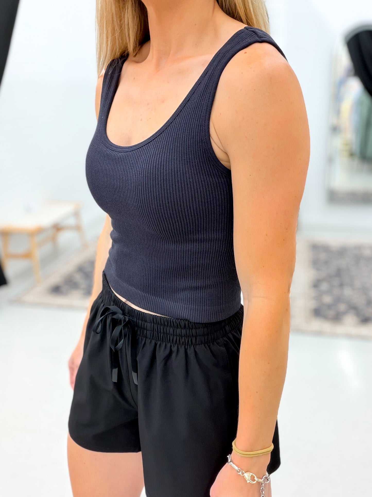 Chloe Seamless Padded Tank Top Black