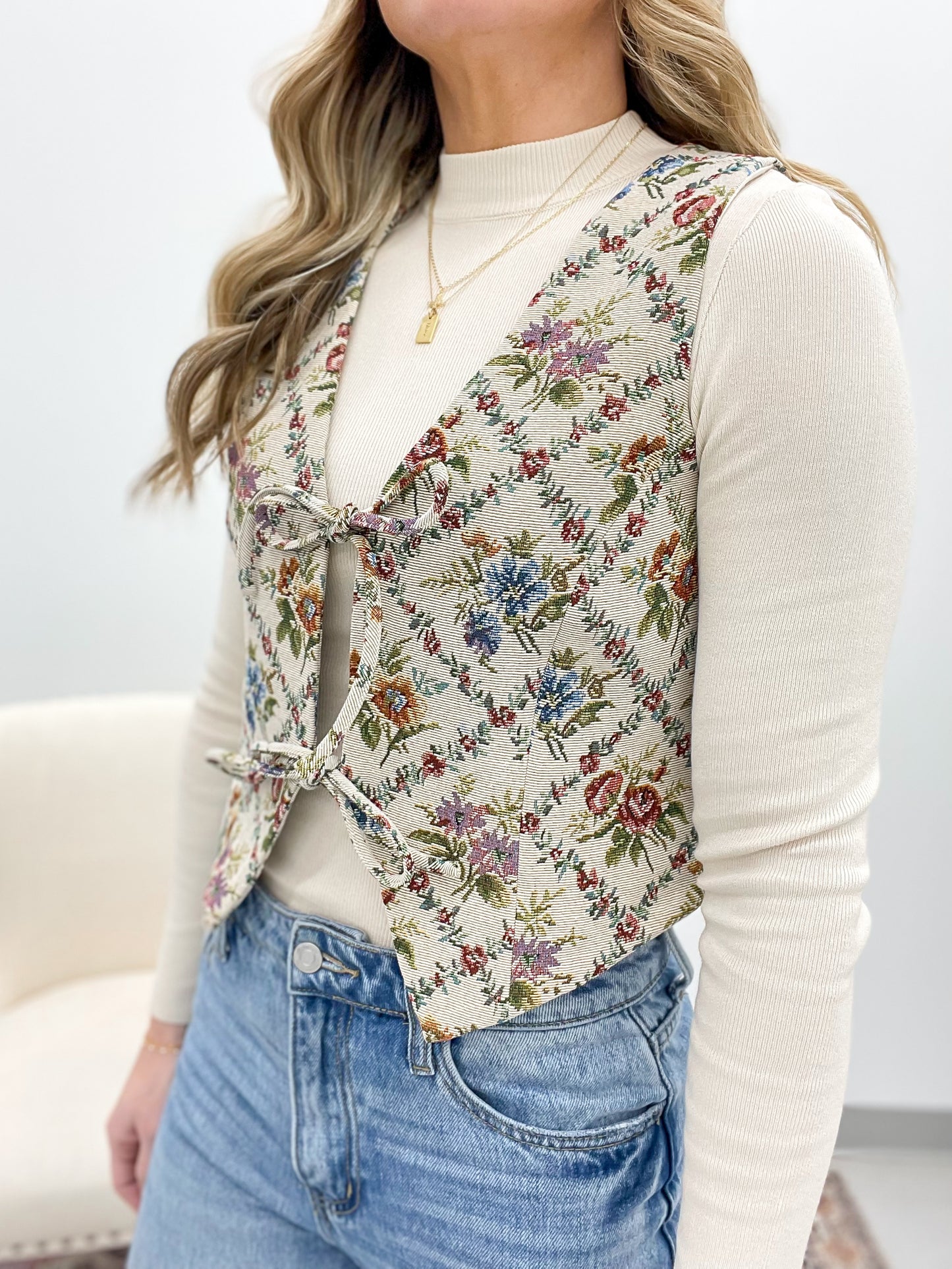 It’s Her Floral Tapestry Tie Front Vest