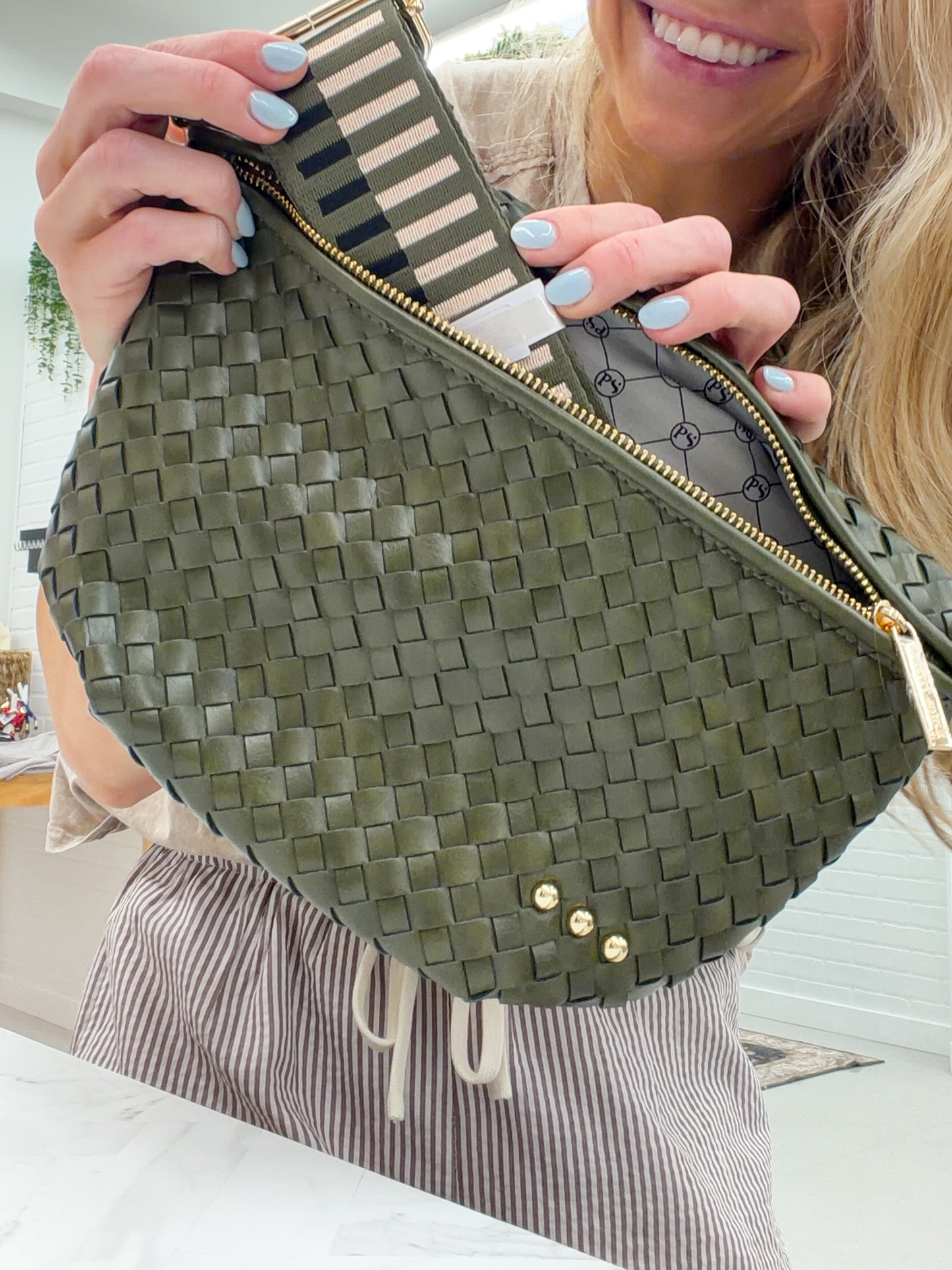 The Westlyn Woven Bum Bag Olive