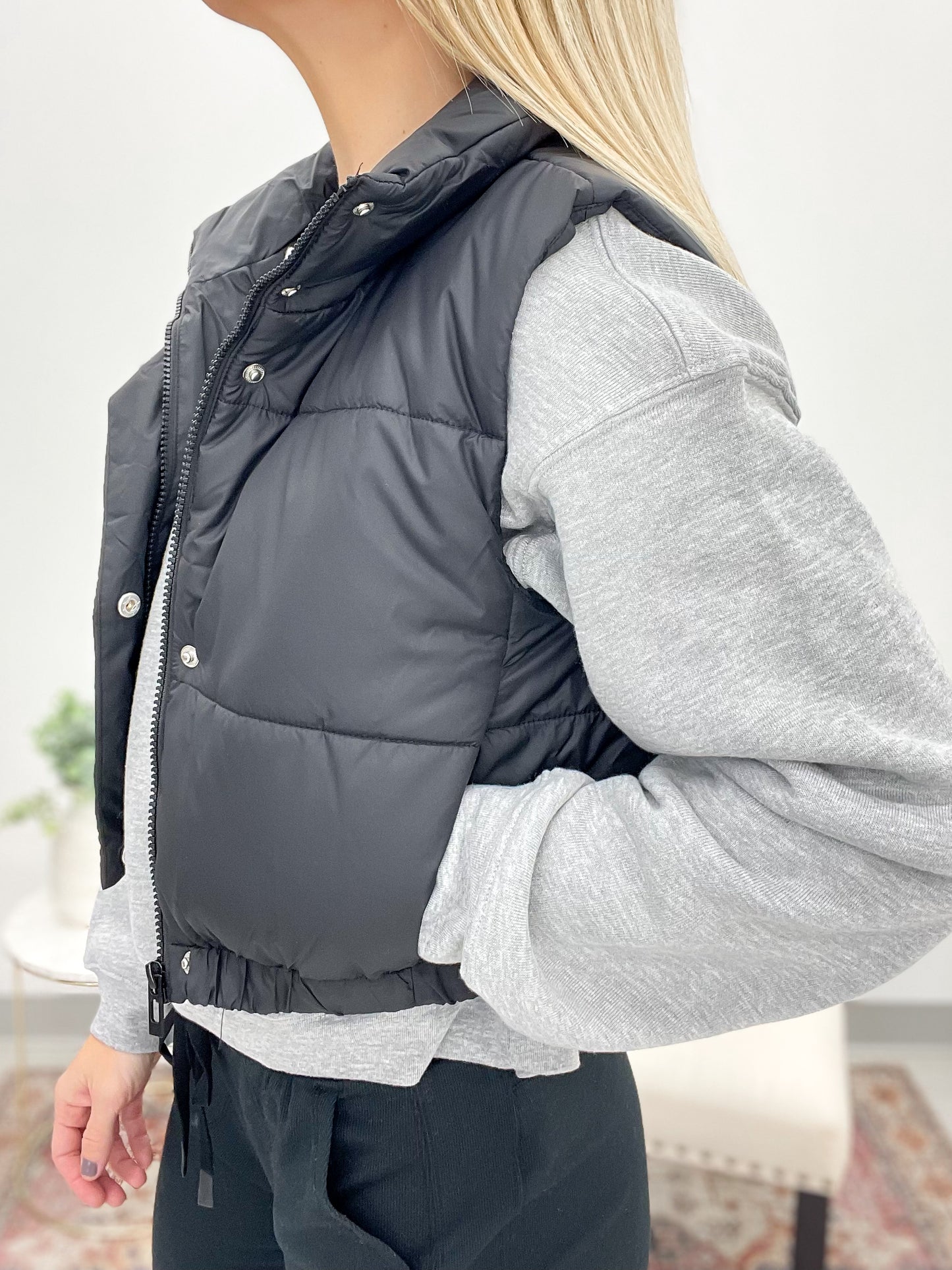 Chill Factor Cropped Puffer Vest Black