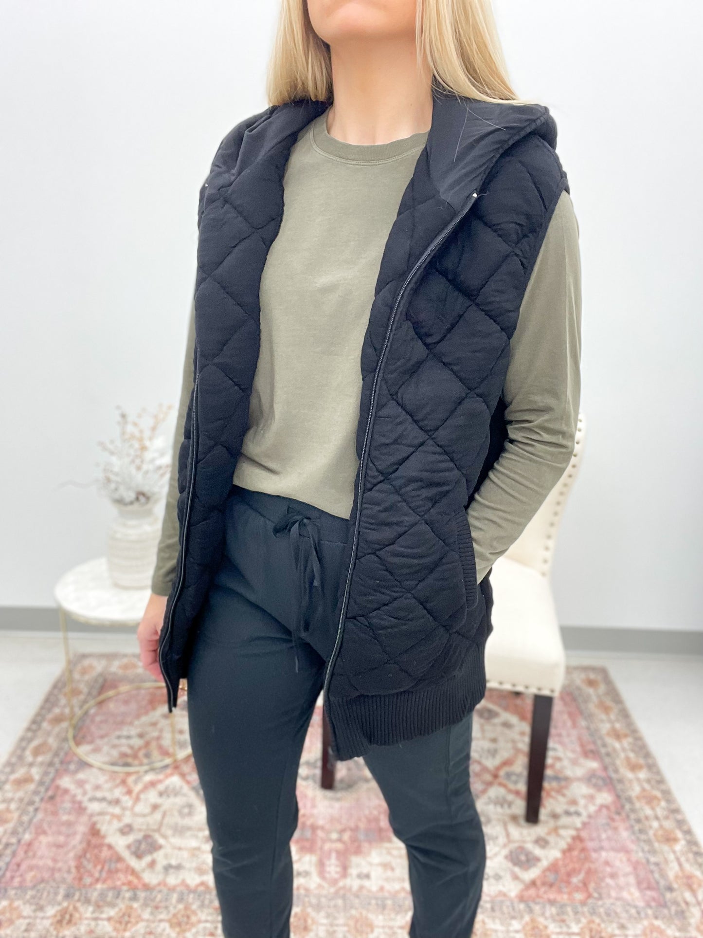 Still Can Oversized Quilted Longline Hooded Vest Black