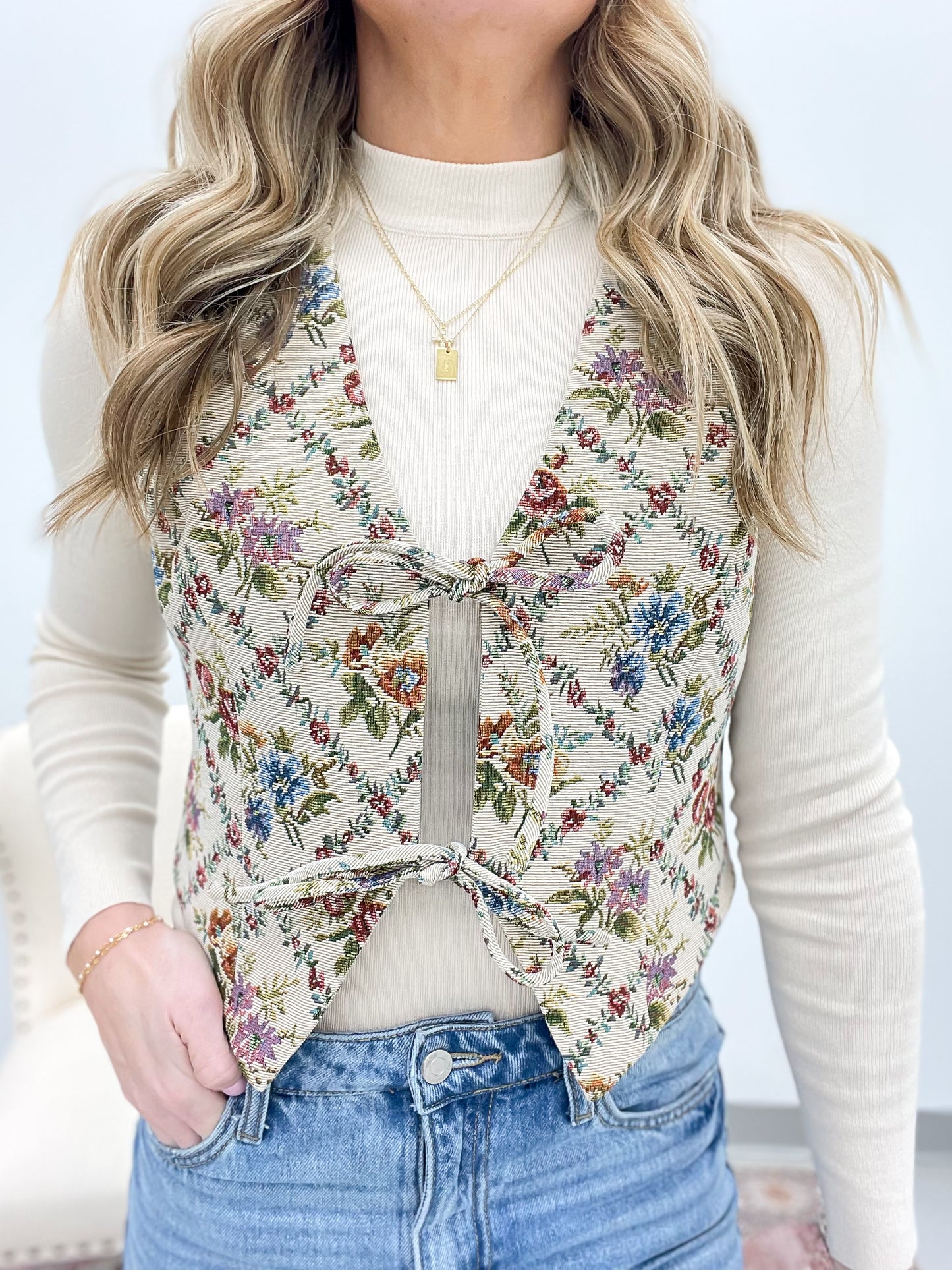 It’s Her Floral Tapestry Tie Front Vest