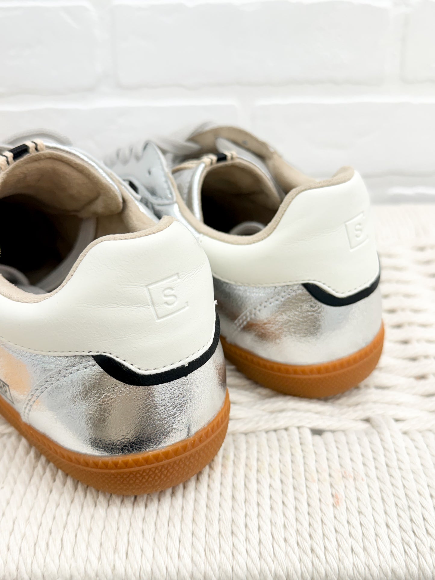 The Stevie Sneakers Silver