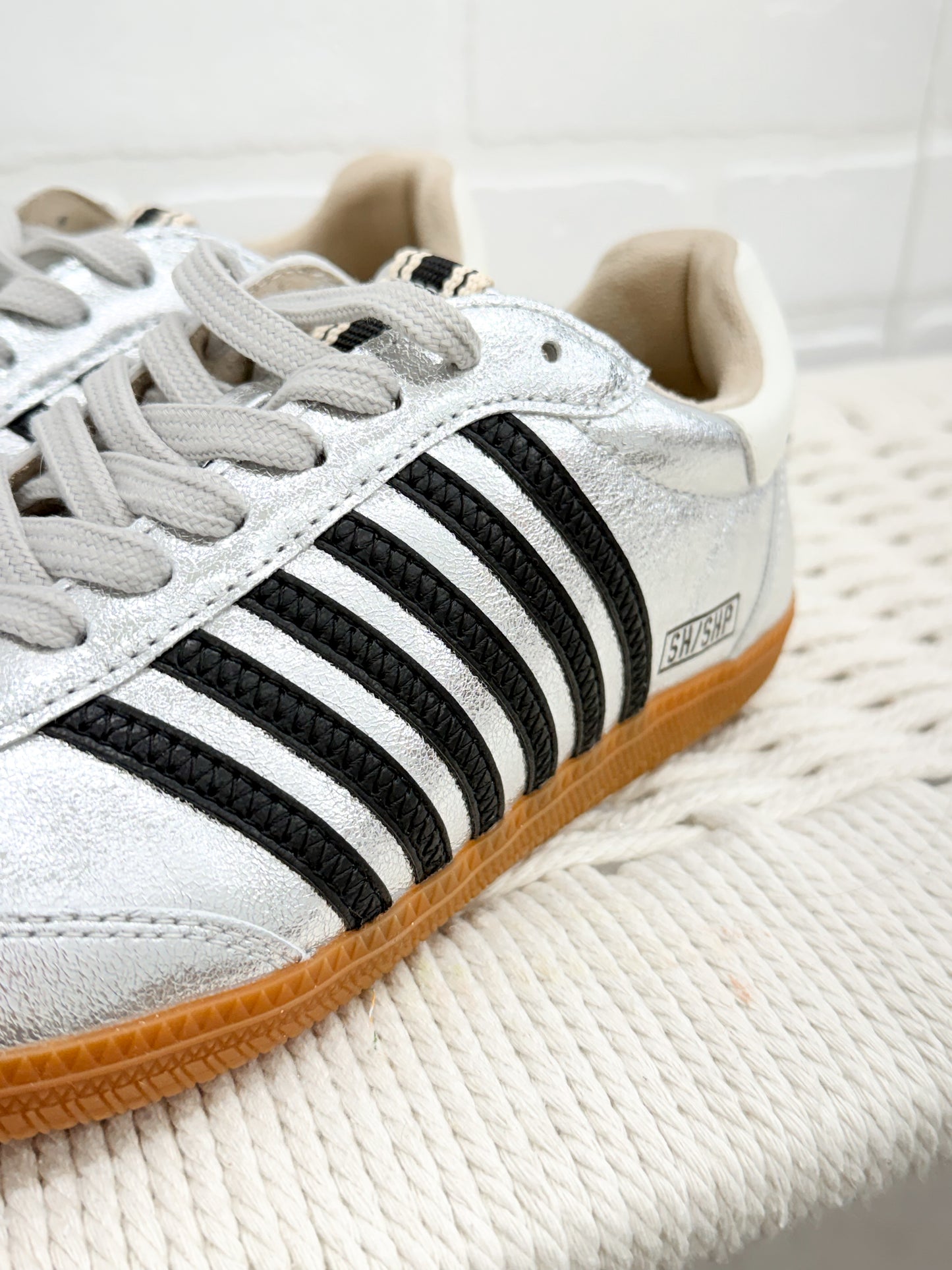 The Stevie Sneakers Silver