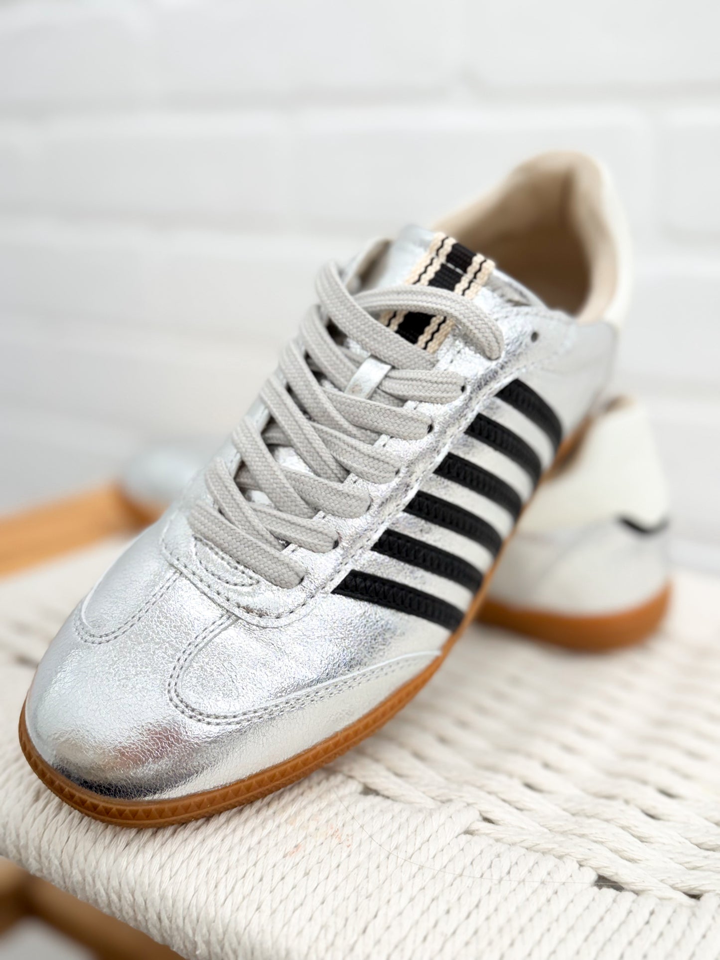 The Stevie Sneakers Silver