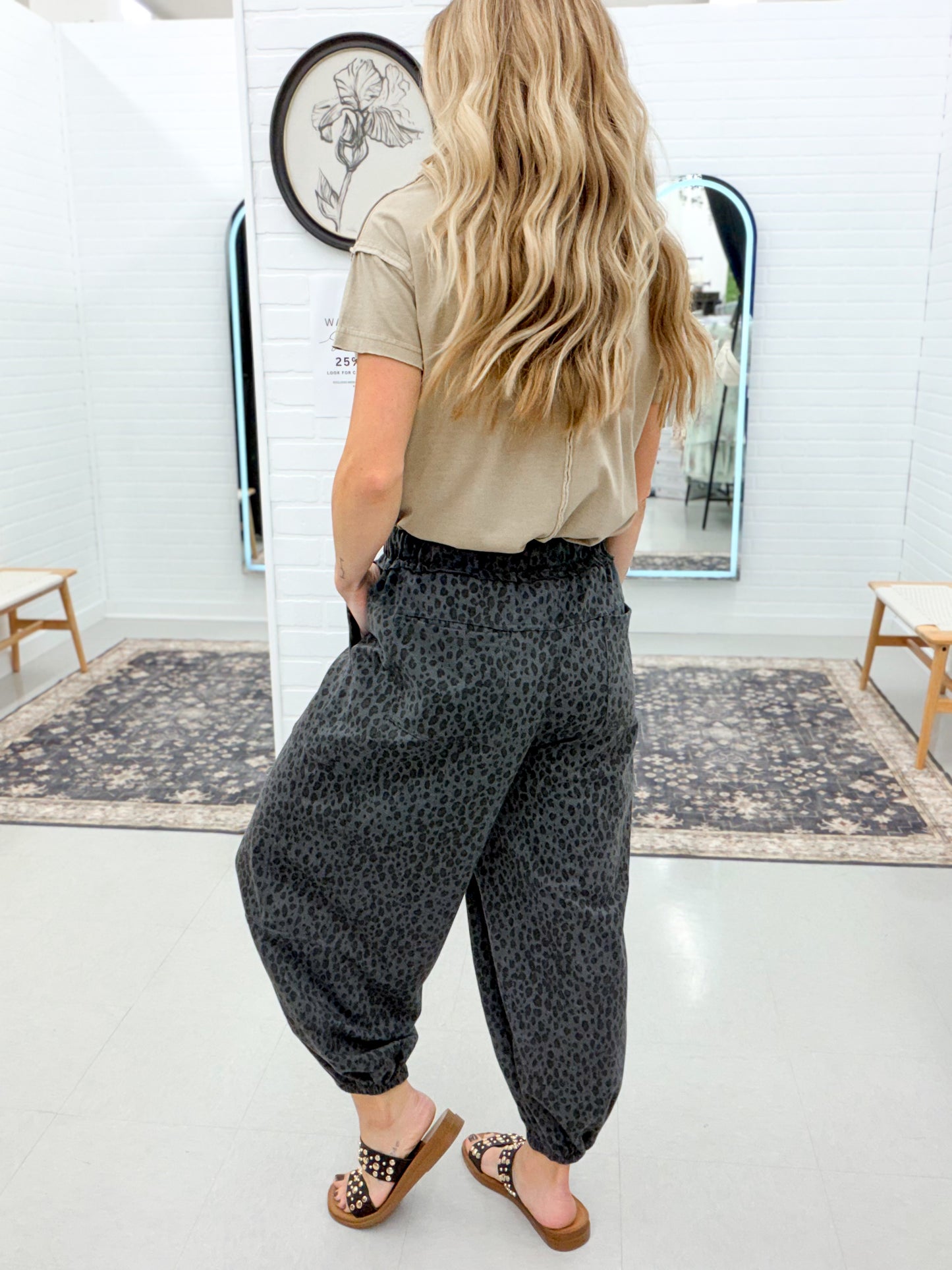 Best Side Leopard Print Terry Knit Pants Ash Gray