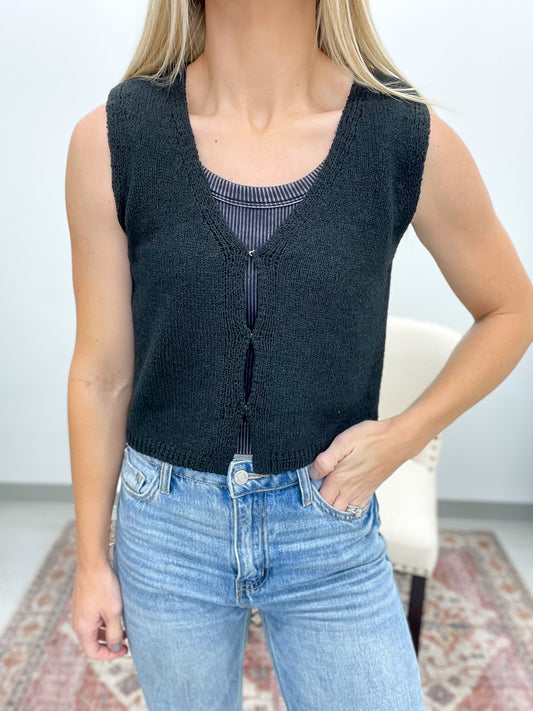 Stay Close Hook & Eye Knit Sweater Vest Black