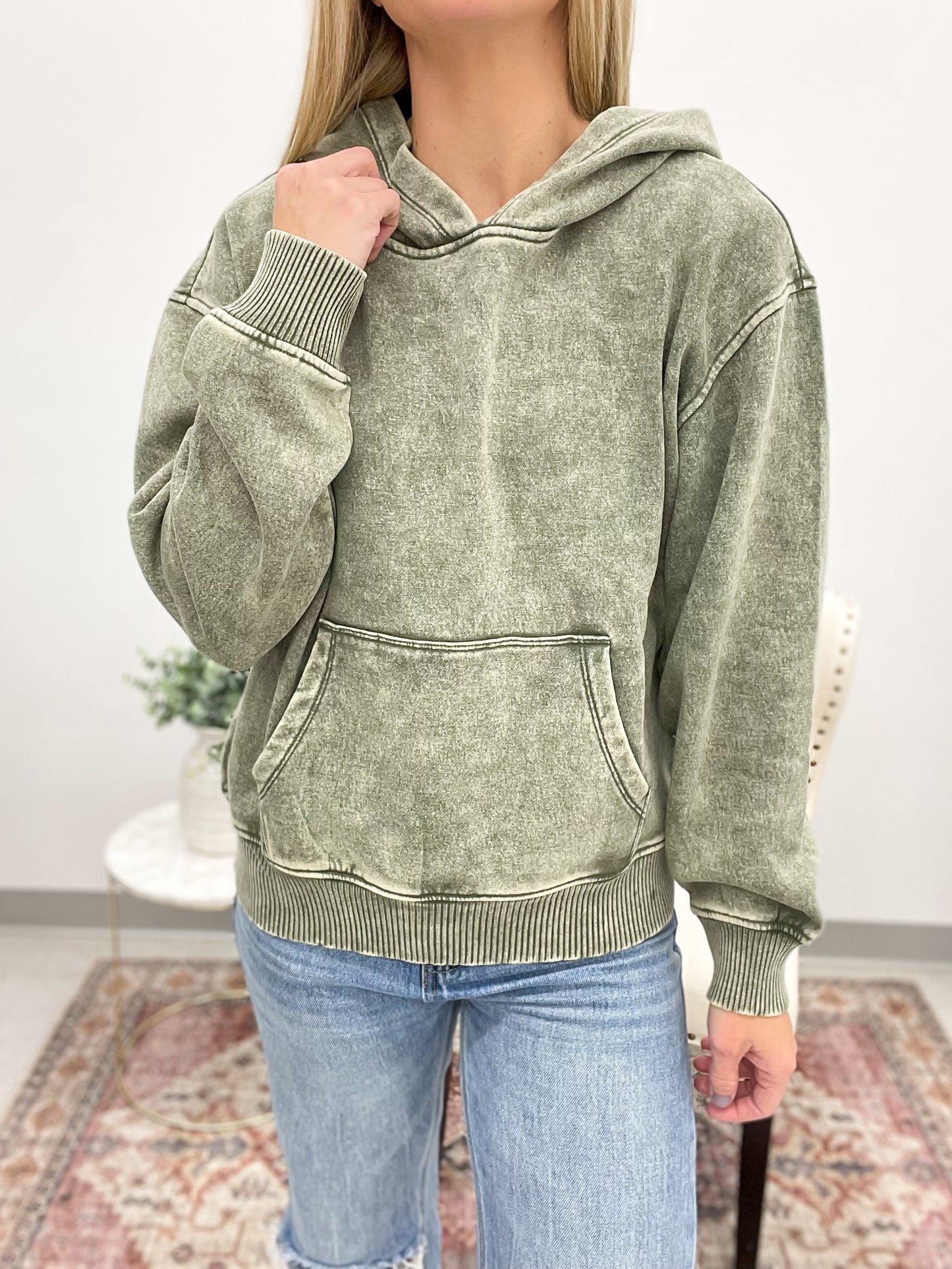 Day Off Mineral Wash Hooded Pullover Light Olive