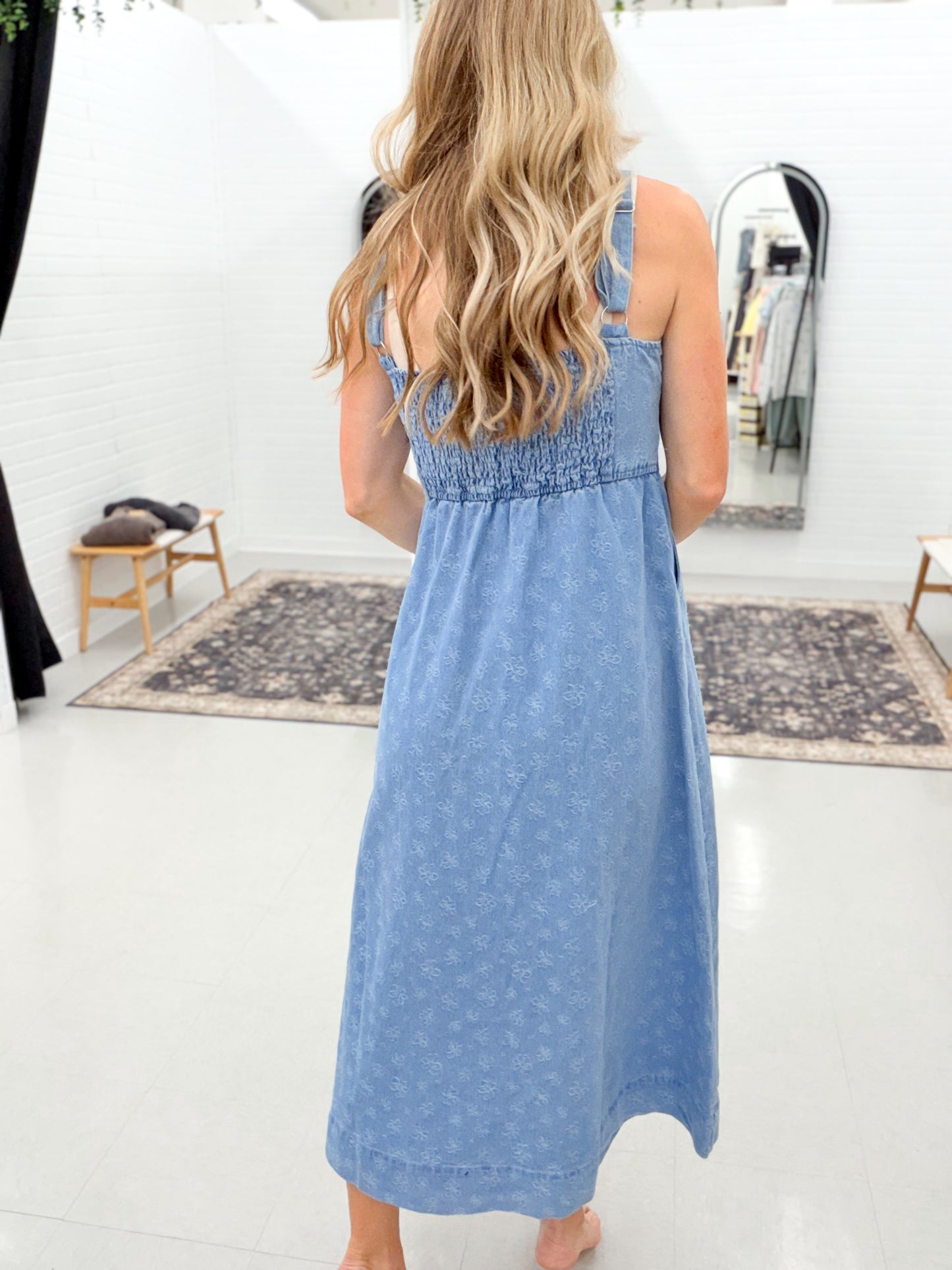 Denim Daisy Floral Jacquard Sweetheart Midi Dress