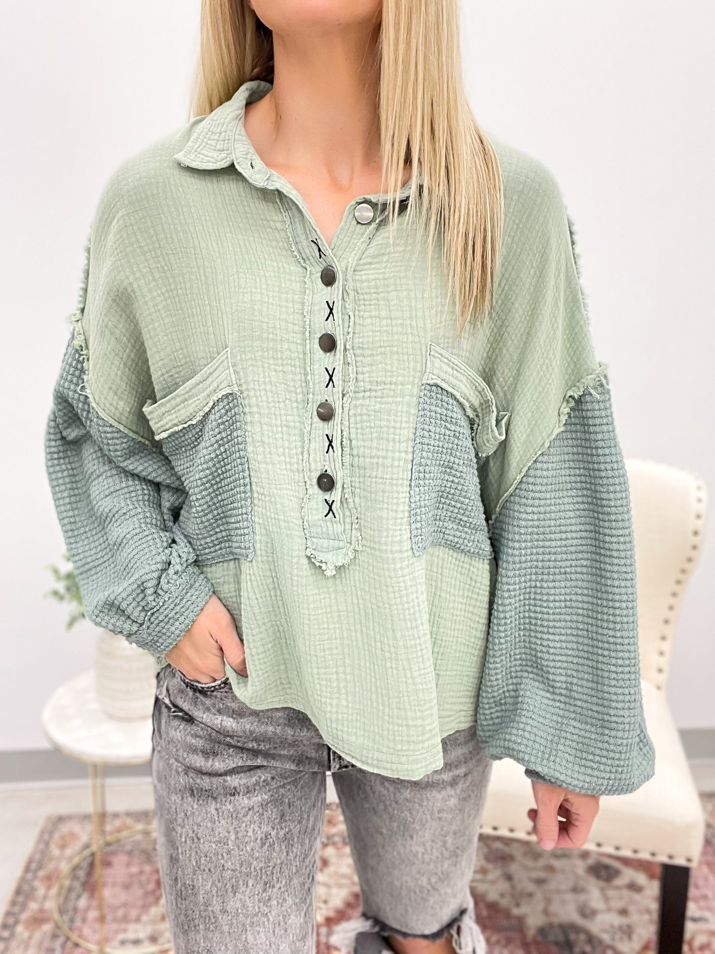 Mixed Up Cotton Gauze Thermal Top Sage