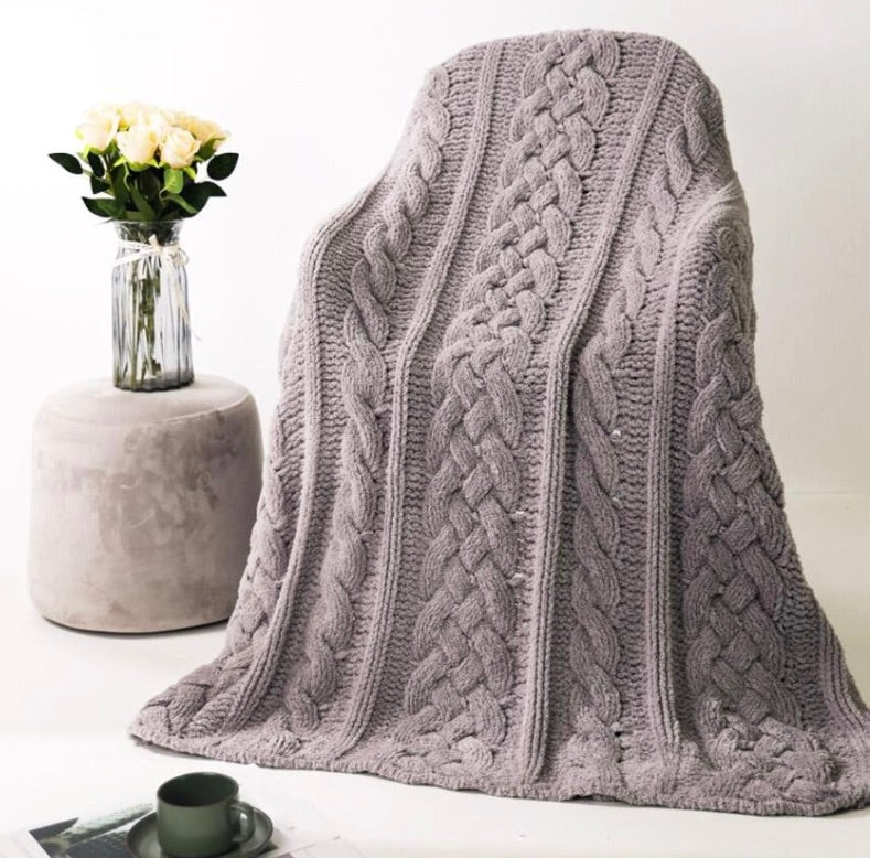 Luxury Cable Knit Poly Microfiber Throw Blanket Charcoal