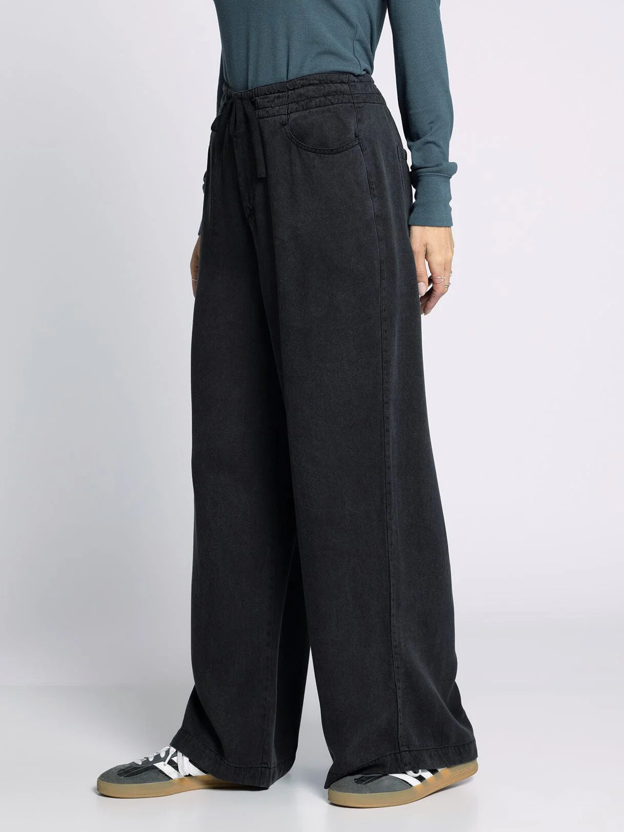 The Austin Pants Black Wash