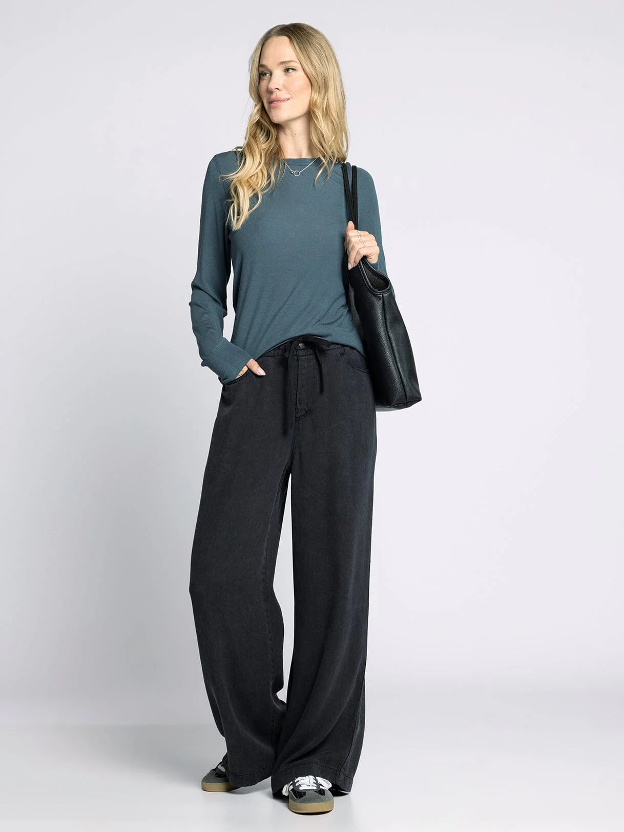 The Austin Pants Black Wash