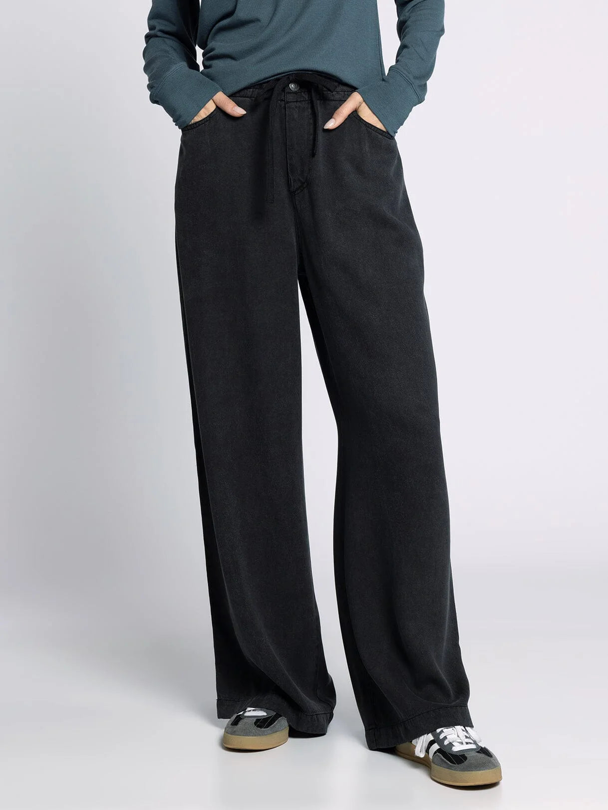 The Austin Pants Black Wash