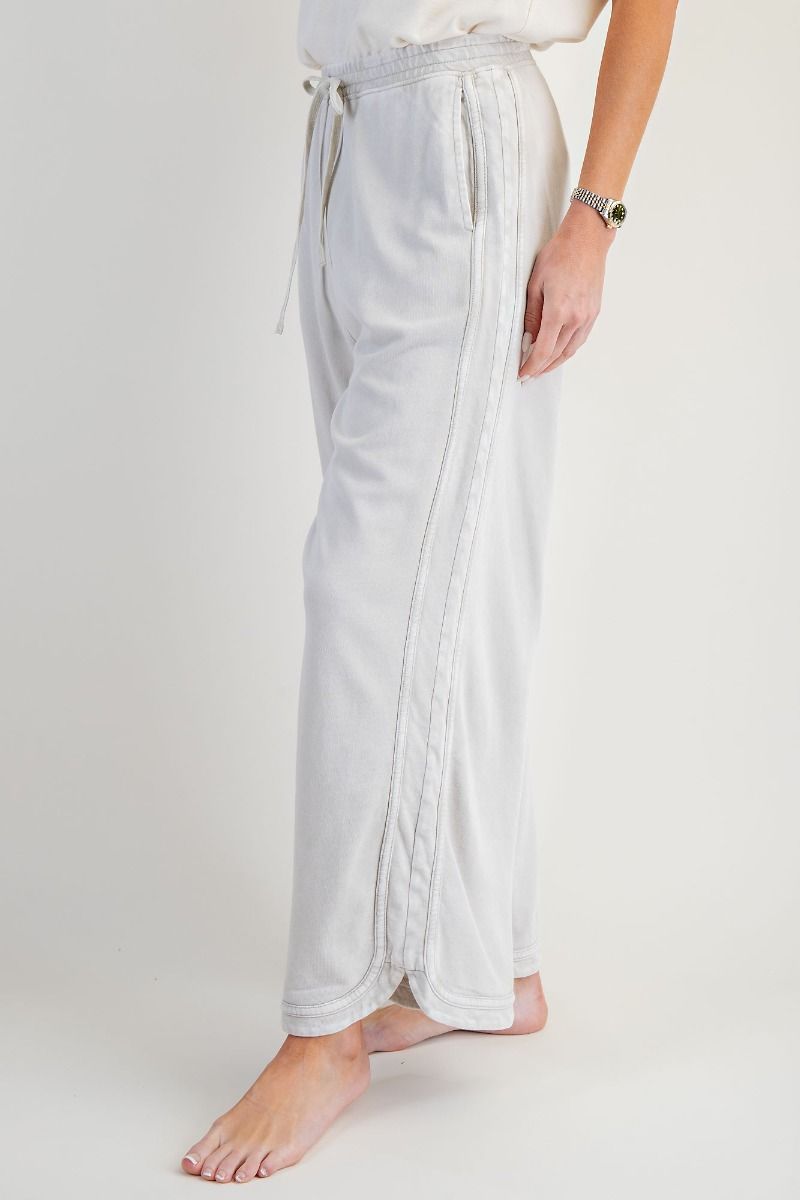 Effortless Cropped Mineral Wash French Terry Pants Ecru